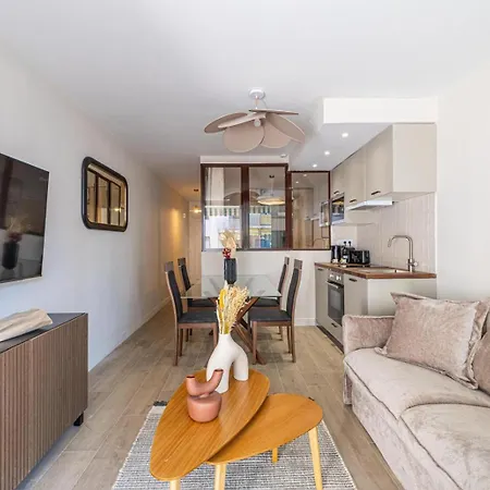 Superbe Appartement 4 Couchages Juan Les Pins - 200M Des Plages *