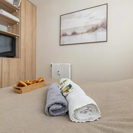 Superbe Appartement 4 Couchages Juan Les Pins - 200M Des Plages * Antibes