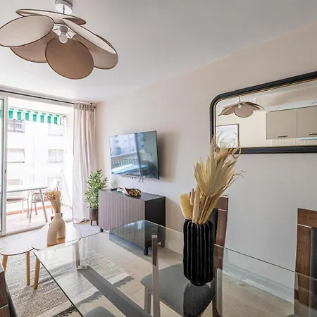 Superbe Appartement 4 Couchages Juan Les Pins - 200M Des Plages Antibes